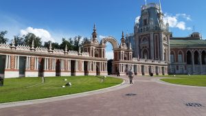 Entrance arch to Tsaritsyno